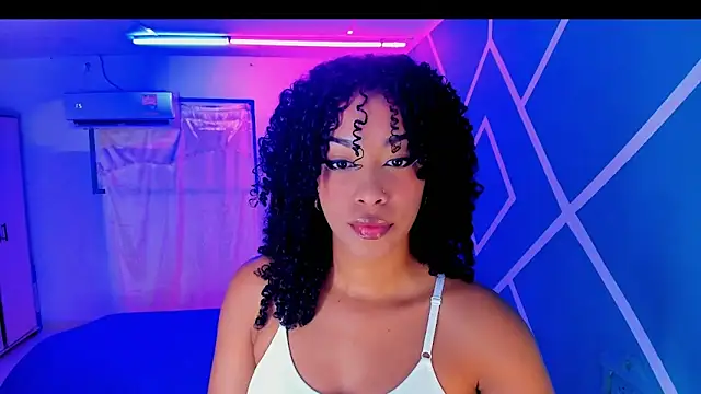 Snapshot of sasha_fox00 chatting on 10-05-25, 03:05 sasha fox00 online show from 10-05-25, 03:05