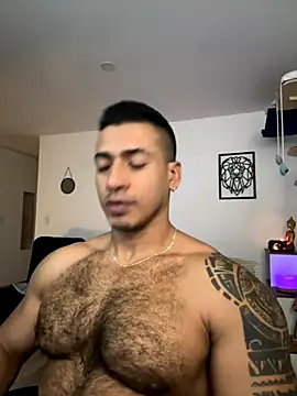 aaroncolombia online show from 09-16-25, 11:11