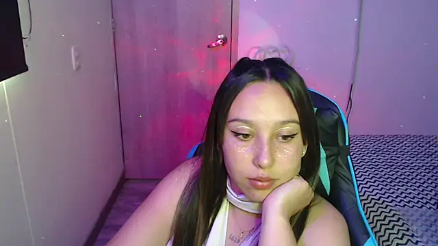 Skarlet Adams28 online show from 03-12-26, 07:09