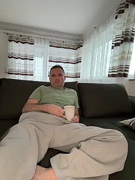 w12er online show from 02-01-26, 07:18