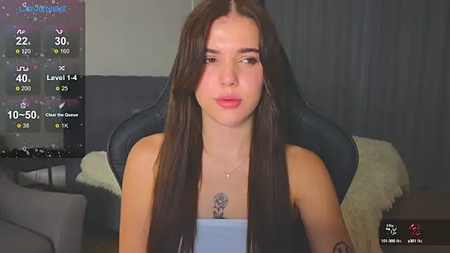 adrianawow1 online show from 10-04-25, 12:08