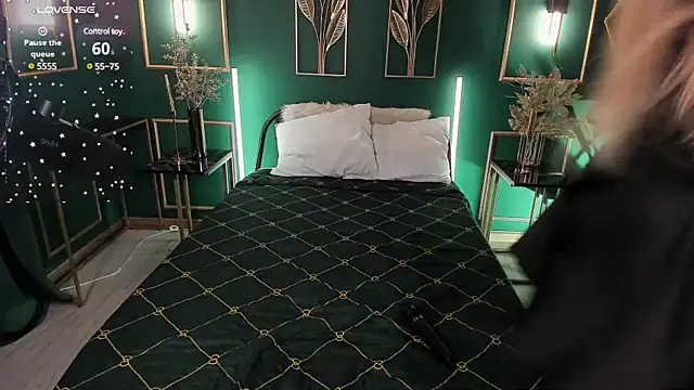 SherriMartinez online show from 01-14-25, 03:43