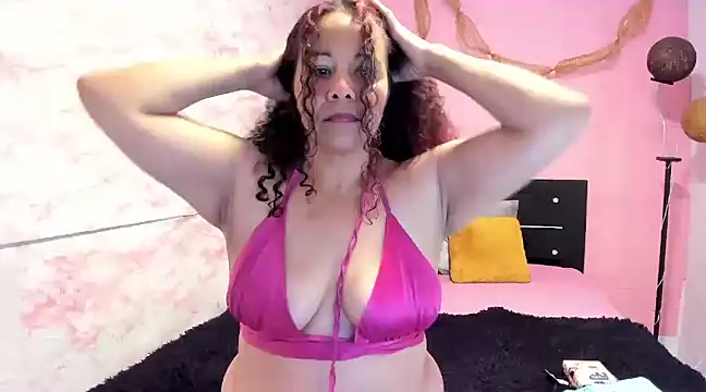 Snapshot of Brunette_sasha chatting on 02-21-25, 01:11 Brunette sasha online show from 02-21-25, 01:11