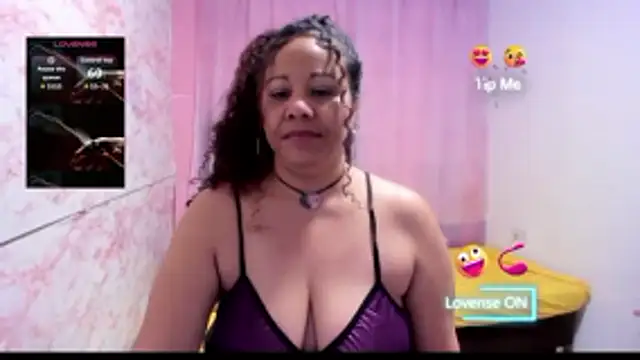 Snapshot of Brunette_sasha chatting on 11-25-25, 10:15 Brunette sasha online show from 11-25-25, 10:15