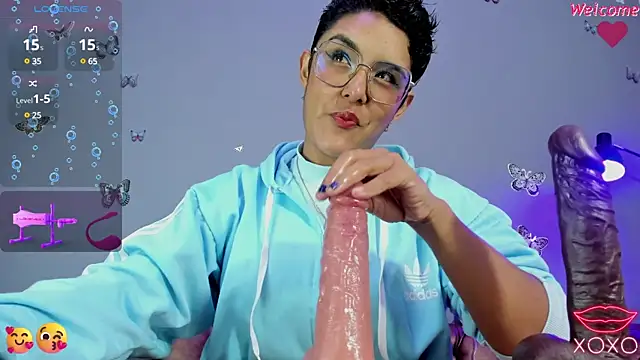 Kaira mosse online show from 02-15-25, 12:33