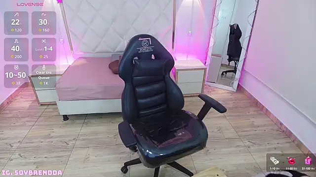 Snapshot of Brendda_tay chatting on 09-09-25, 03:06 Brendda tay online show from 09-09-25, 03:06