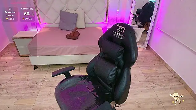 Snapshot of Brendda_tay chatting on 11-02-25, 03:20 Brendda tay online show from 11-02-25, 03:20