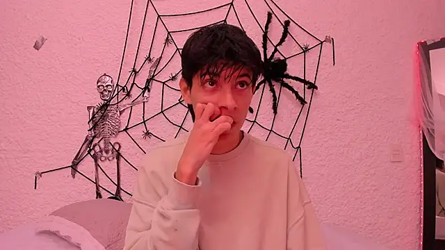 alexandersawyer online show from 10-22-25, 04:02