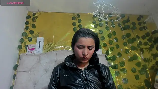 cristalconnorr online show from 04-14-26, 01:50