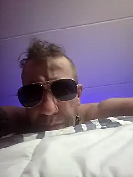 KRYSTALRAINE1986 online show from 12-19-25, 07:26