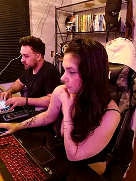 CoelhinhaGostosa online show from 11-22-25, 05:50