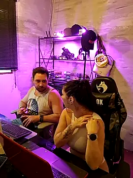 Snapshot of CoelhinhaGostosa chatting on 03-12-26, 05:19 CoelhinhaGostosa online show from 03-12-26, 05:19