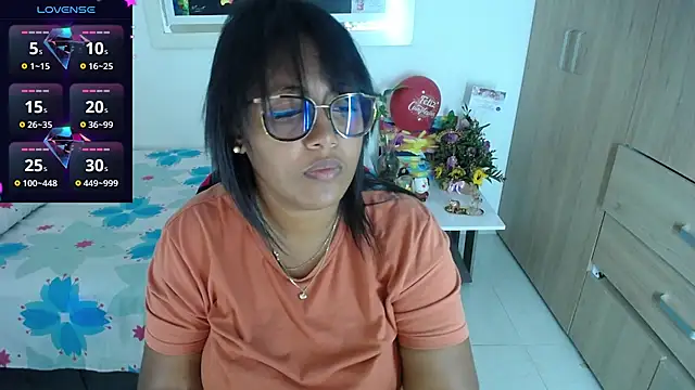 miajoseph  online show from 02-17-25, 07:53