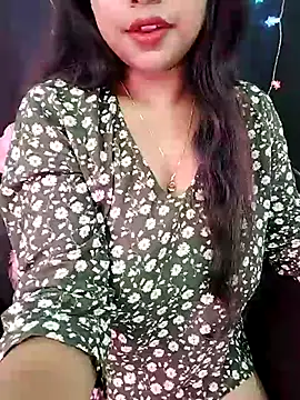 Snapshot of Sexy_Anika-for_you chatting on 02-15-25, 10:33 Sexy Anika-for you online show from 02-15-25, 10:33