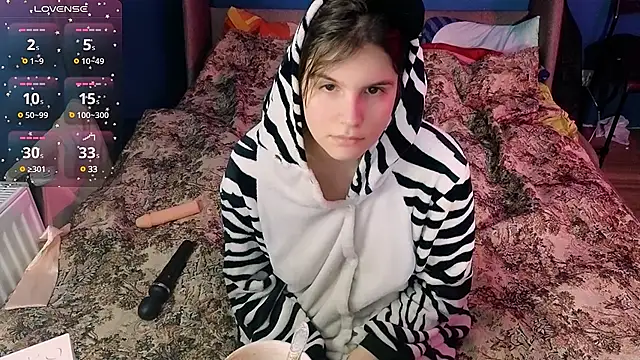 Ruyjin Choi online show from 12-19-24, 03:52