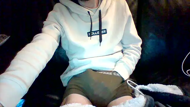 Snapshot of passif520 chatting on 01-03-25, 06:35 passif520 online show from 01-03-25, 06:35