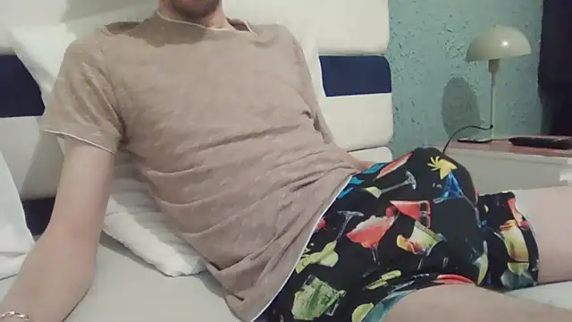 Snapshot of passif520 chatting on 02-23-26, 07:39 passif520 online show from 02-23-26, 07:39