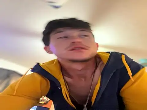 Snapshot of bigdckstud chatting on 11-08-25, 04:45 bigdckstud online show from 11-08-25, 04:45