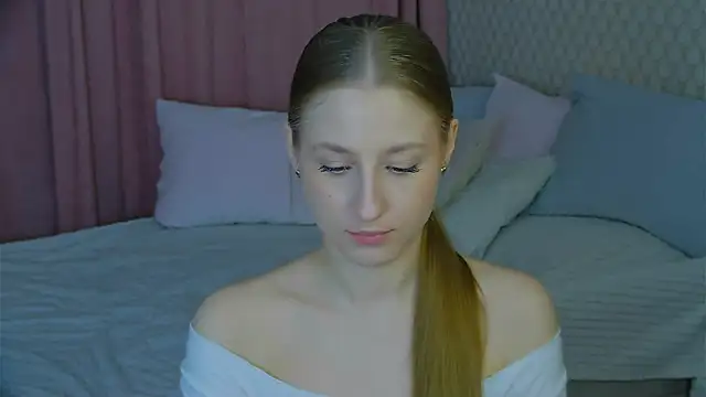 BritneyCruze online show from 03-05-25, 11:49