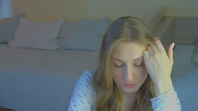 BritneyCruze online show from 04-10-26, 10:09