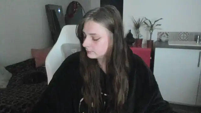 Snapshot of ce_leste__ chatting on 05-07-26, 12:43 ce leste online show from 05-07-26, 12:43