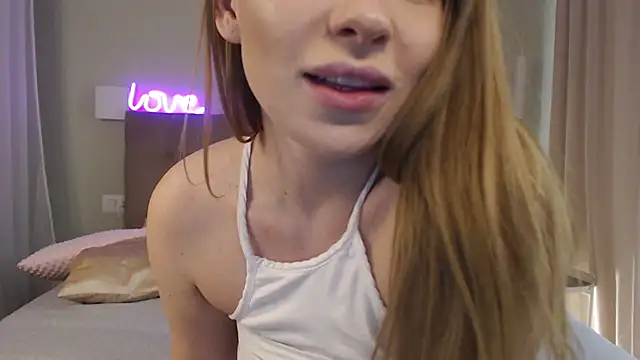 NoraLosttT online show from 01-25-25, 10:07