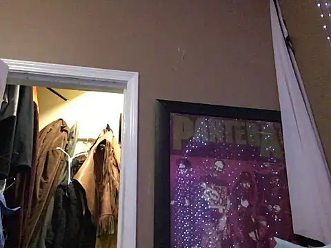 Highfrog1 online show from 10-24-25, 05:15