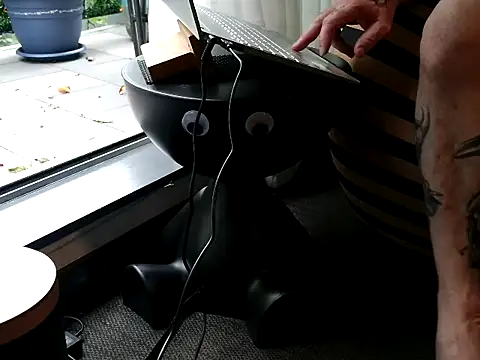 ChunkyMonkey007 online show from 01-28-25, 04:29