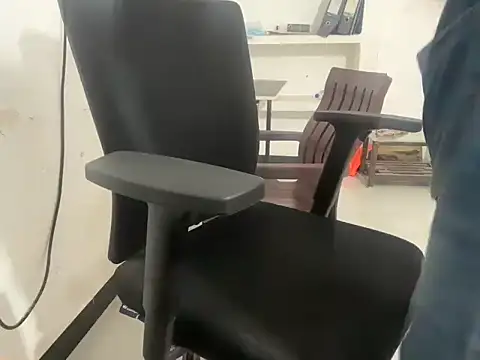 Snapshot of real_meet_girl_finding_in chatting on 03-13-26, 10:33 real meet girl finding in online show from 03-13-26, 10:33