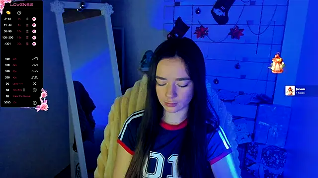 Bella XO online show from 12-23-25, 07:17