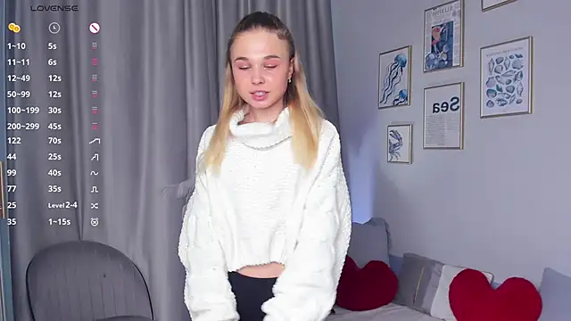 OdetteHarwick online show from 11-25-25, 06:13