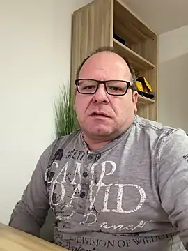 coupleLatinaLovers online show from 12-10-24, 08:51