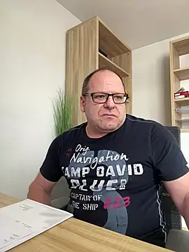 coupleLatinaLovers online show from 01-02-25, 09:54