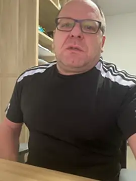 Snapshot of coupleLatinaLovers chatting on 02-10-26, 06:06 coupleLatinaLovers online show from 02-10-26, 06:06