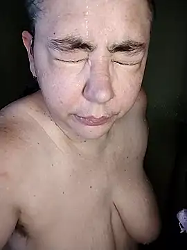 Snapshot of GraceHenderson chatting on 01-09-26, 07:15 GraceHenderson online show from 01-09-26, 07:15