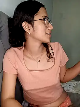 Snapshot of KaitlynLoveCam chatting on 01-30-25, 03:00 KaitlynLoveCam online show from 01-30-25, 03:00