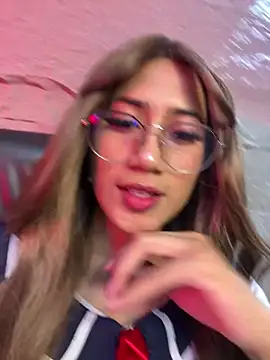 Snapshot of KaitlynLoveCam chatting on 12-01-25, 03:00 KaitlynLoveCam online show from 12-01-25, 03:00