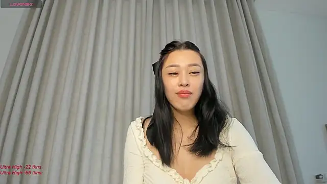 Snapshot of yumisunn chatting on 01-14-25, 03:43 yumisunn online show from 01-14-25, 03:43