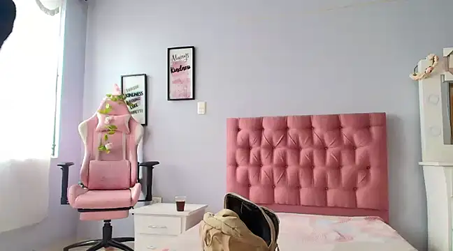  69HONRY online show from 02-07-25, 01:11