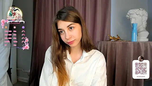 Snapshot of Lucutes chatting on 12-28-24, 09:52 Lucutes online show from 12-28-24, 09:52