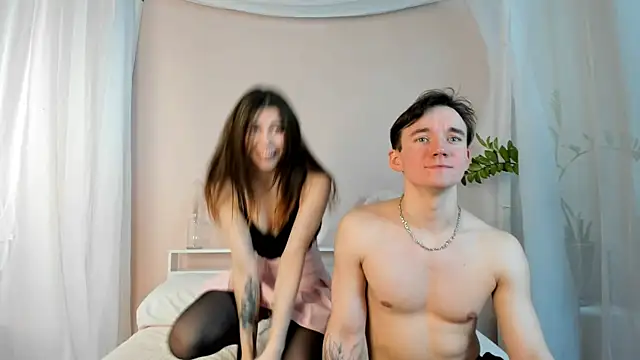 Snapshot of Lucutes chatting on 02-24-25, 09:52 Lucutes online show from 02-24-25, 09:52