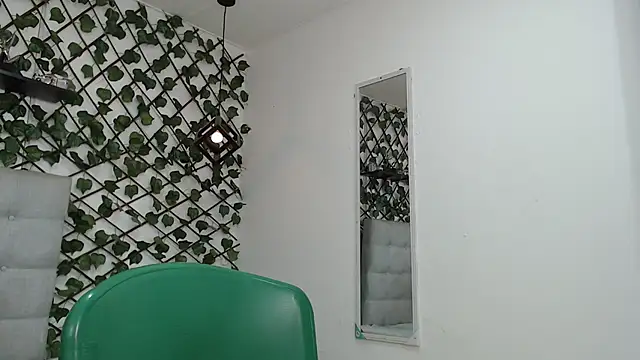 Snapshot of dannaberlin_0 chatting on 03-09-25, 12:53 dannaberlin 0 online show from 03-09-25, 12:53