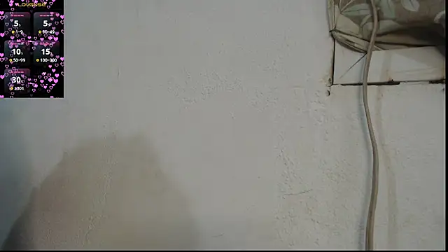 Snapshot of dannaberlin_0 chatting on 10-17-25, 05:48 dannaberlin 0 online show from 10-17-25, 05:48