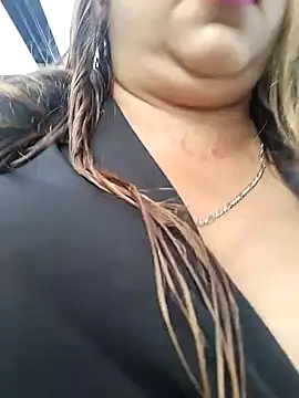 Laura-Hernandez online show from 12-28-24, 10:02