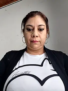 Laura-Hernandez online show from 04-14-26, 02:45