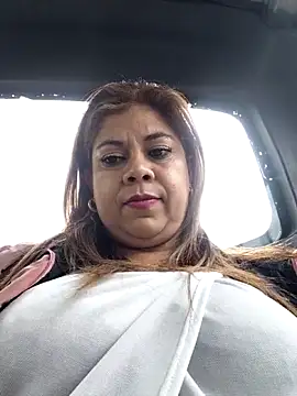 Laura-Hernandez online show from 06-02-26, 03:14