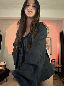 Snapshot of aly_golden_ chatting on 08-02-26, 03:27 aly golden online show from 08-02-26, 03:27
