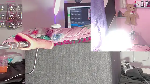 kira touka online show from 11-27-25, 03:08