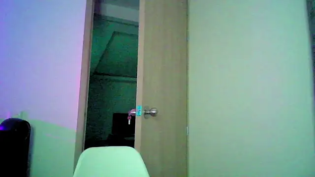 Kiri Cutee online show from 09-17-25, 04:14