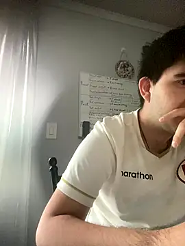 Snapshot of Yann_18 chatting on 09-25-25, 12:36 Yann 18 online show from 09-25-25, 12:36